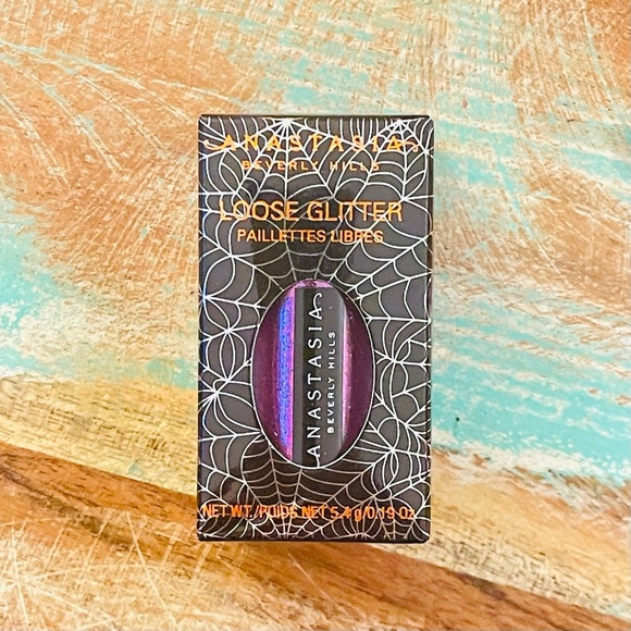 ANASTASIA BEVERLY HILLS Loose Glitter in Phantom (Purple) - Picture 4 of 4